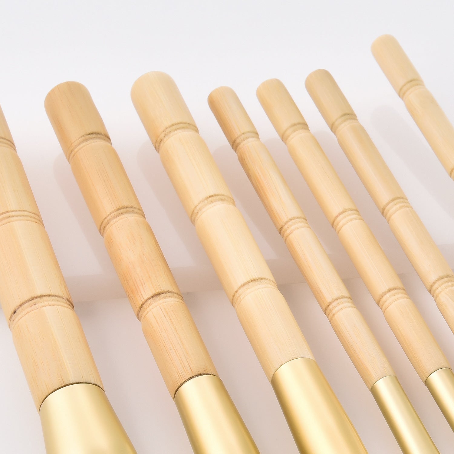7 makeup brushes 7 makeup brushes